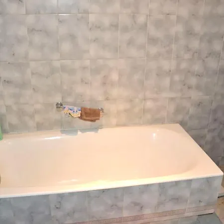 Appartamento Confortable à Avec Balcon