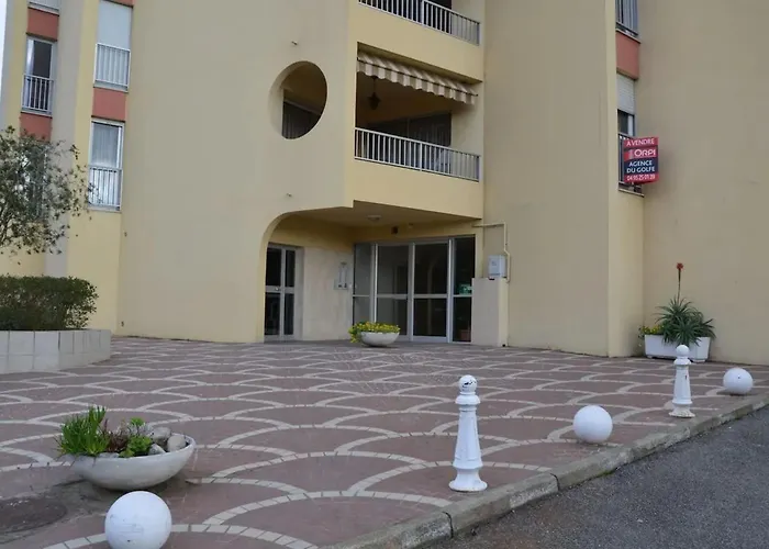 Confortable A Avec Balcon * 阿雅克肖